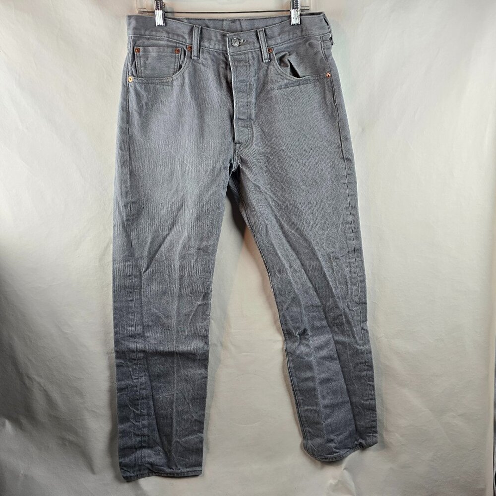 Levi's Jeans Mens 34x34 Grey Denim Button Fly Classic Straight Casual Fits 32x32